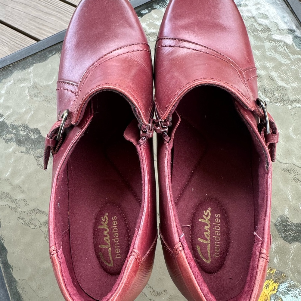 Clarks Burgundy Leather Heeled Loafers Buckle Detail Comfort ShoesWoman's 11 N - Picture 6 of 9